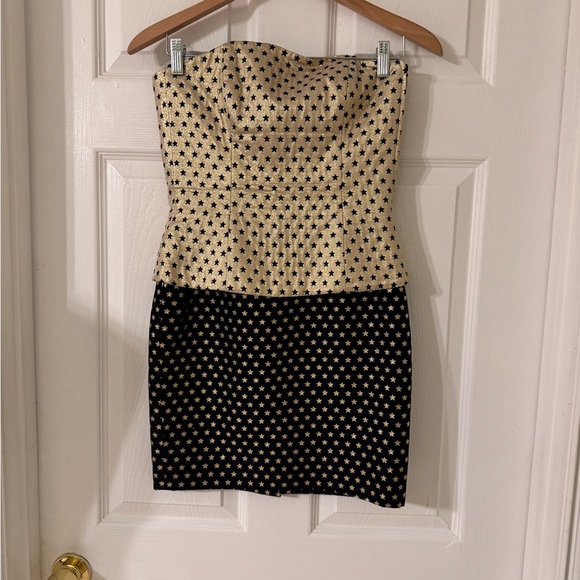 Escada Gold and Black Star Pattern Dress - Picture 16 of 17